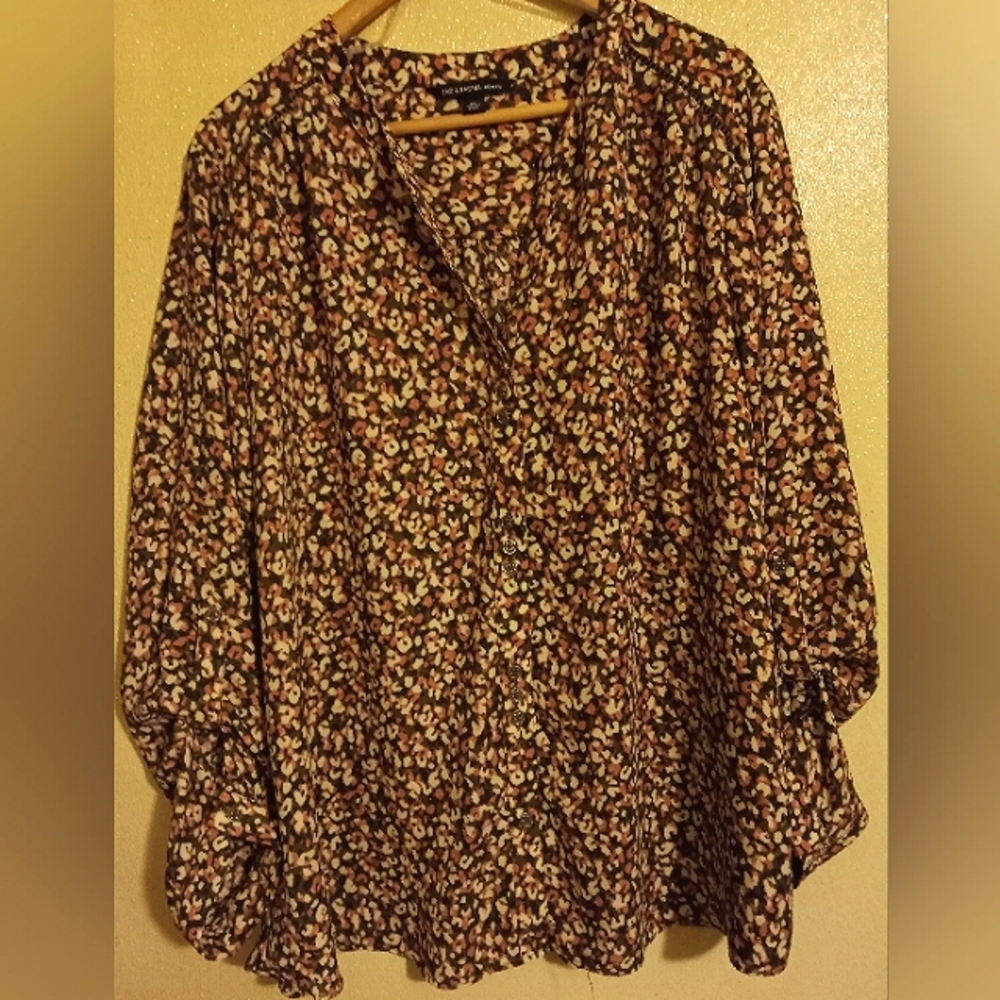A Zac & Rachel 2X Women's long sleeve blouse multi-colored fall colors.